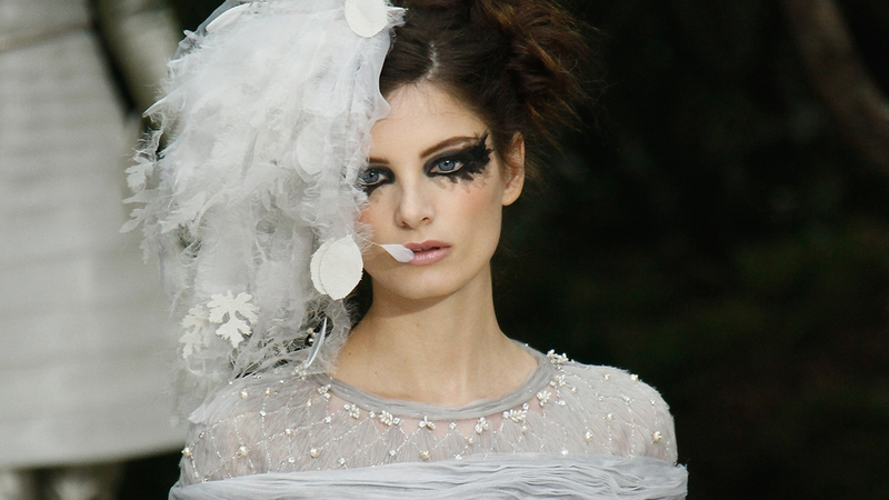 Illustration for article titled Chanel Haute Couture: For the Bedraggled Black Swan Lady Who Lunches in You